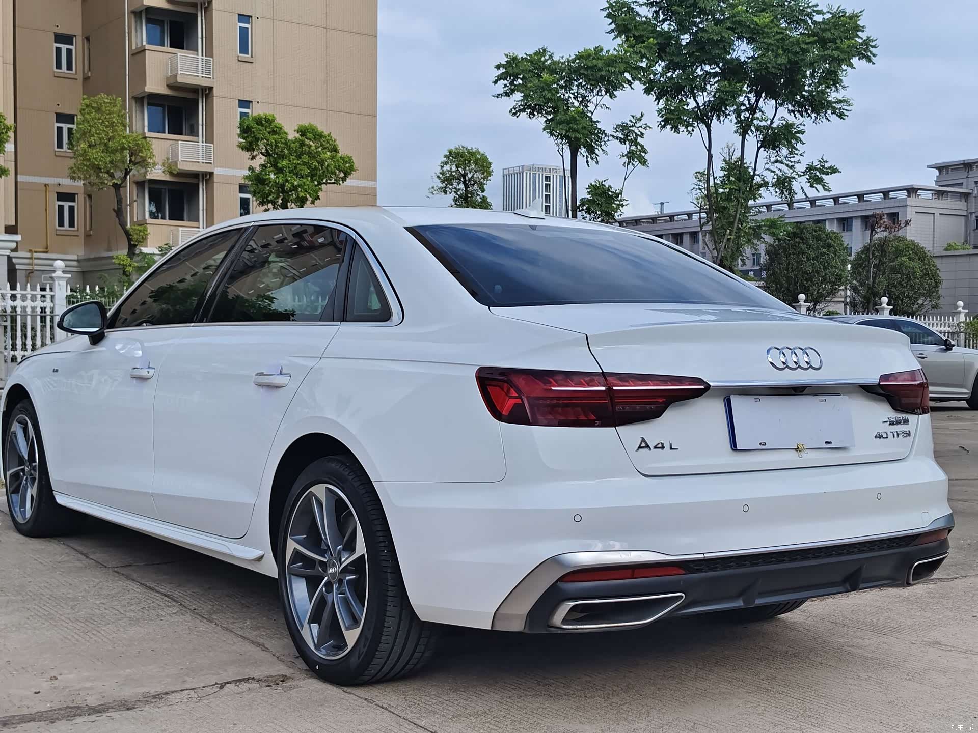 Audi A4L, 2020 9