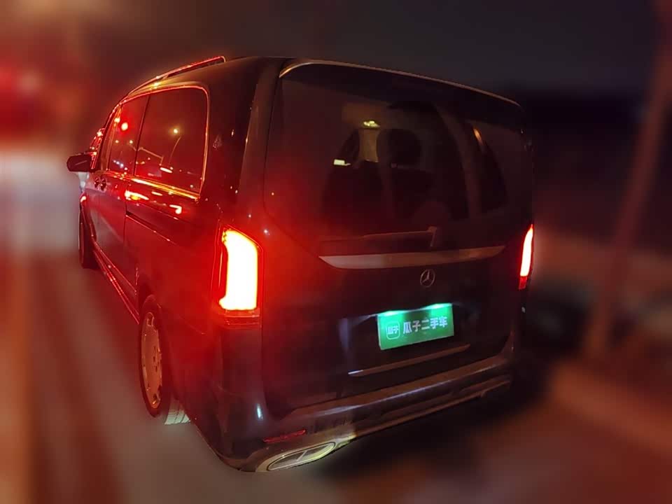 Mercedes-Benz V-class