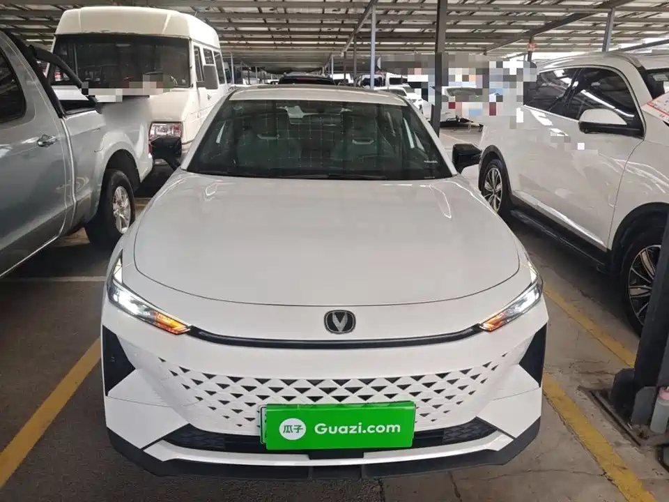 Changan UNI-V Smart iDD