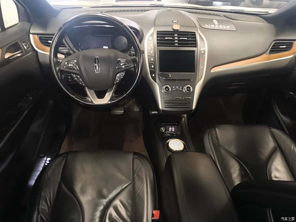 Lincoln MKC, 2018 10