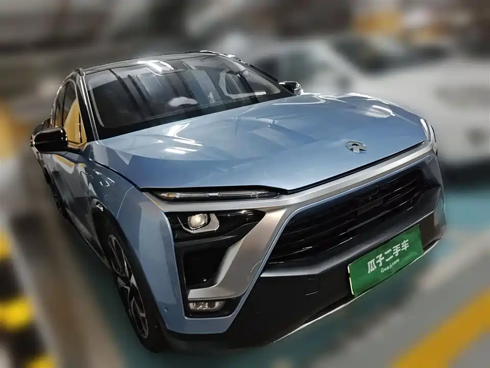 NIO ES8