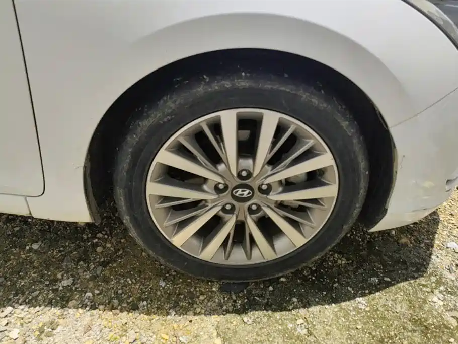 Hyundai Name picture