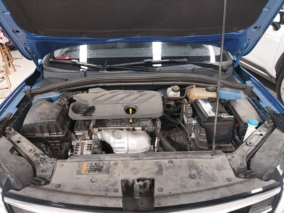 Roewe i5