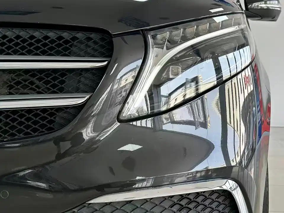 Mercedes-Benz V-class Mercedes-Benz V-class
