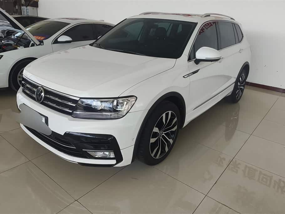 Volkswagen Tiguan L