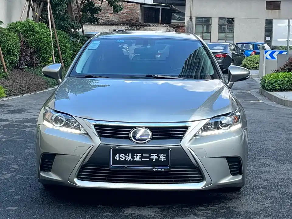 Lexus CT