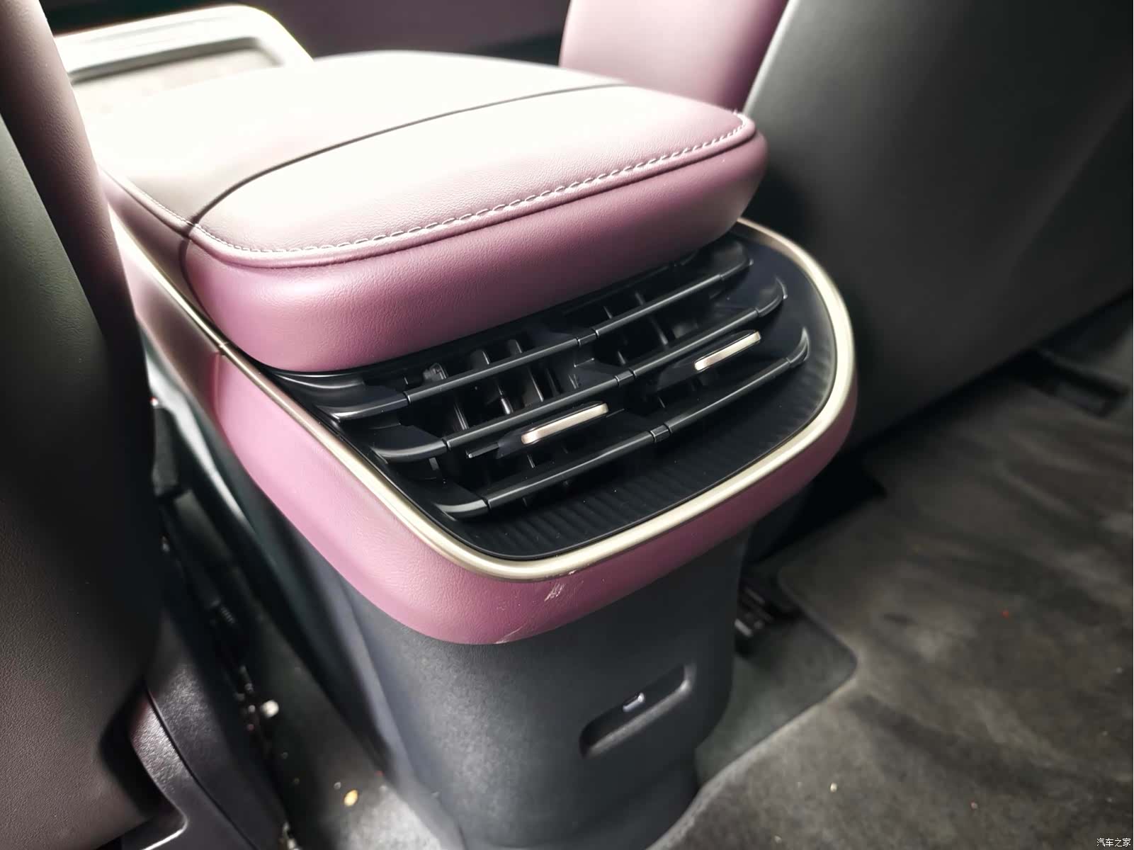 NIO ET5, 2025 7