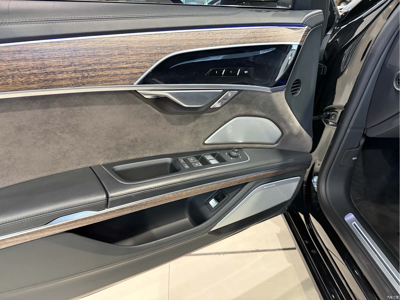 Audi A8L, 2021 9