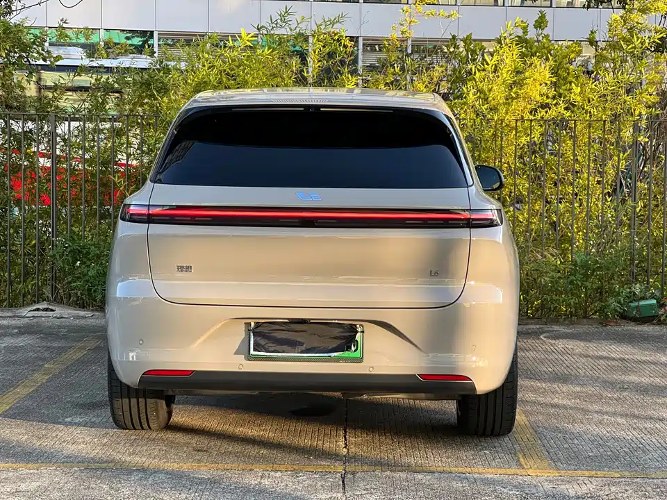 Li Auto Ideal L6