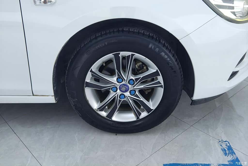 Chevrolet 320, 2018 6