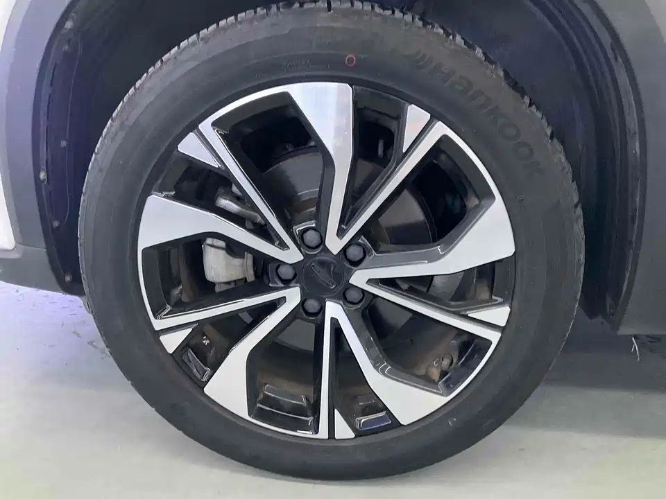 Geely Tugella (рест)