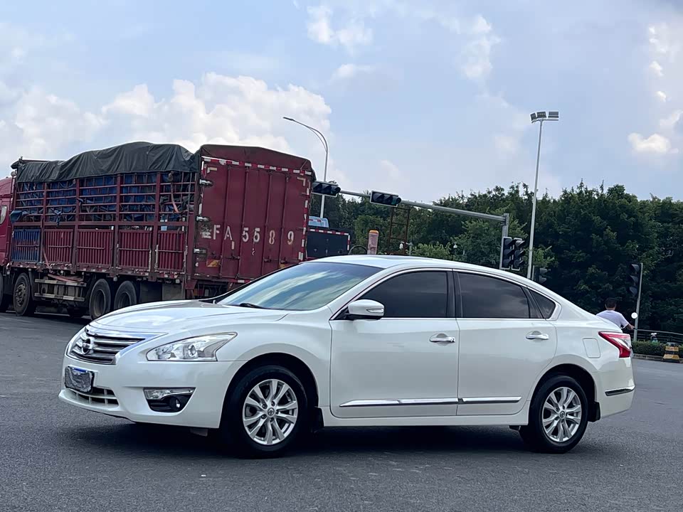 Nissan Teana