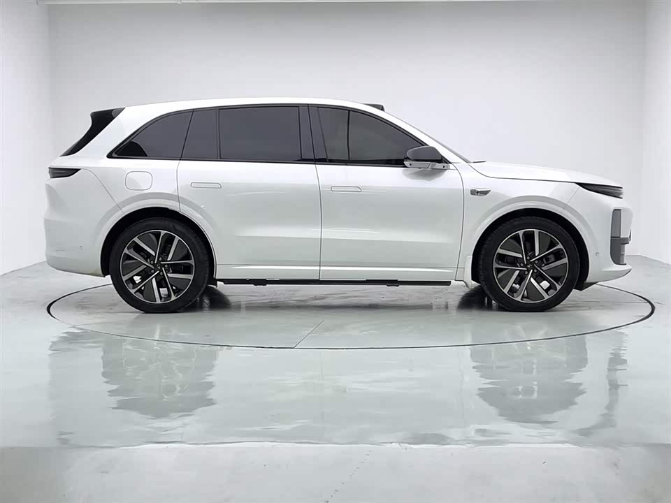Li Auto Ideal L6
