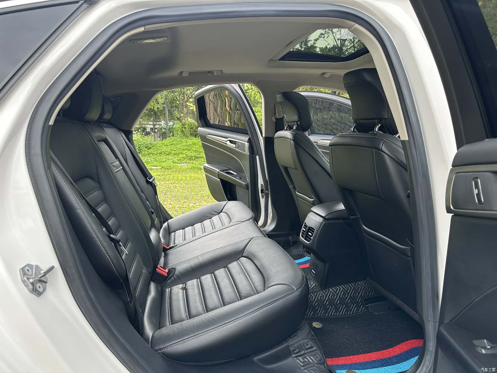 Ford Mondeo, 2018 12