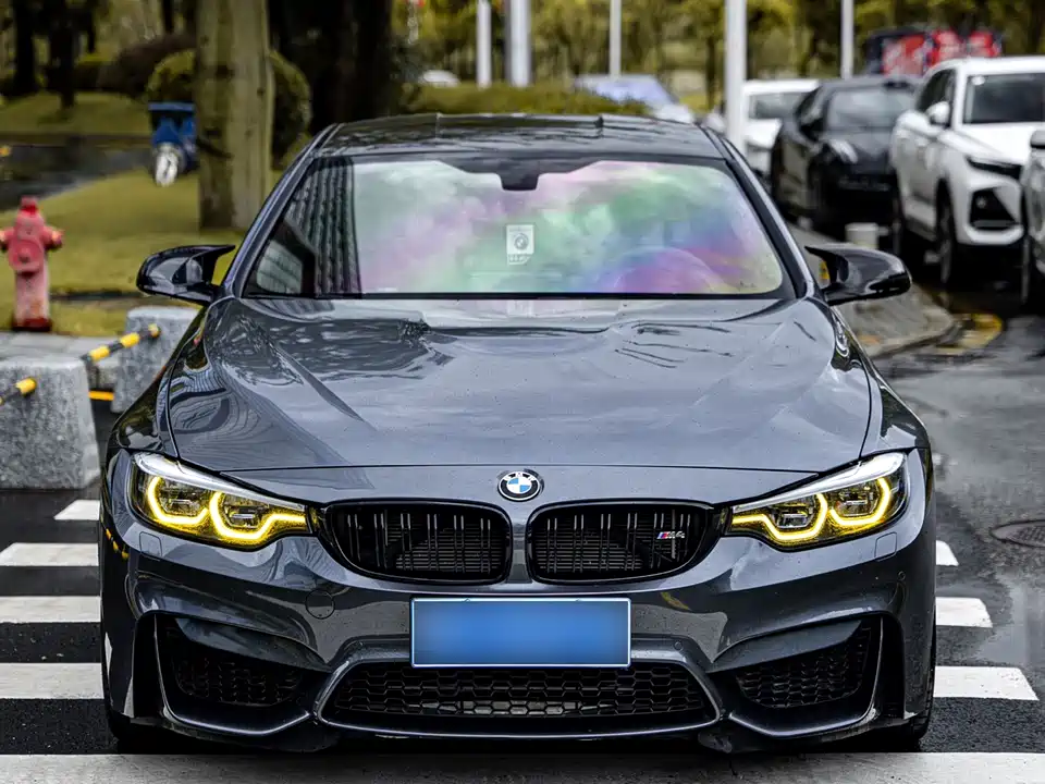 BMW M4