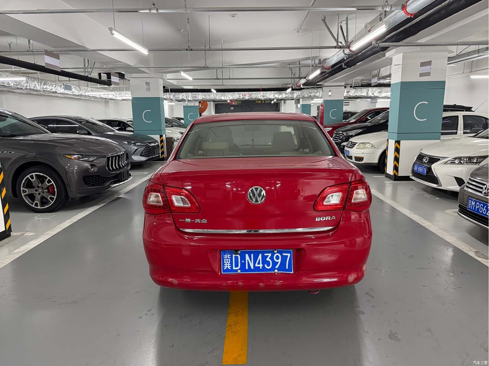 Volkswagen Bora, 2012 11