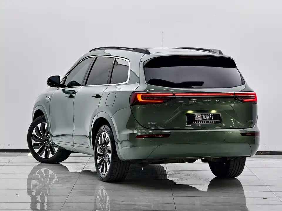 AITO Ask the world M7