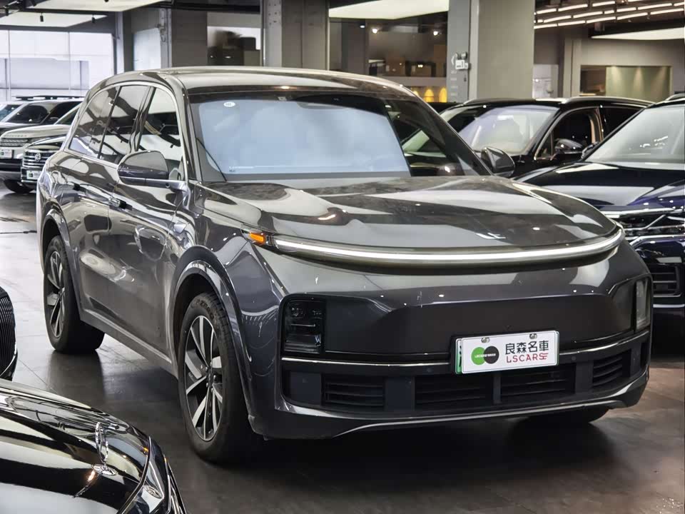 Li Auto Ideal L8
