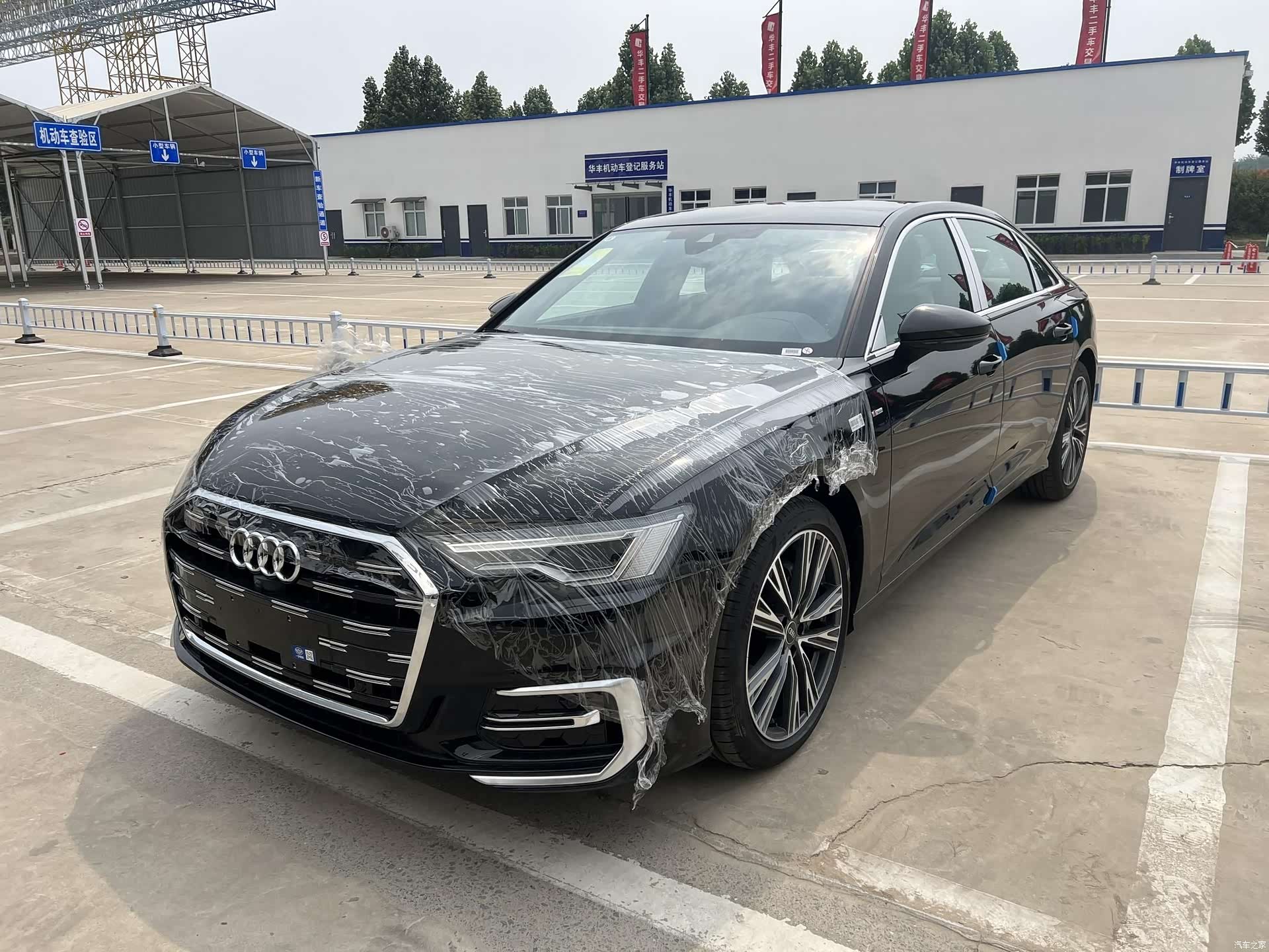 Audi A6L, 2026 1