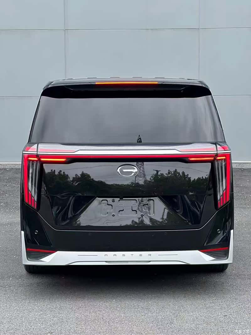 Trumpchi M8, 2023 10