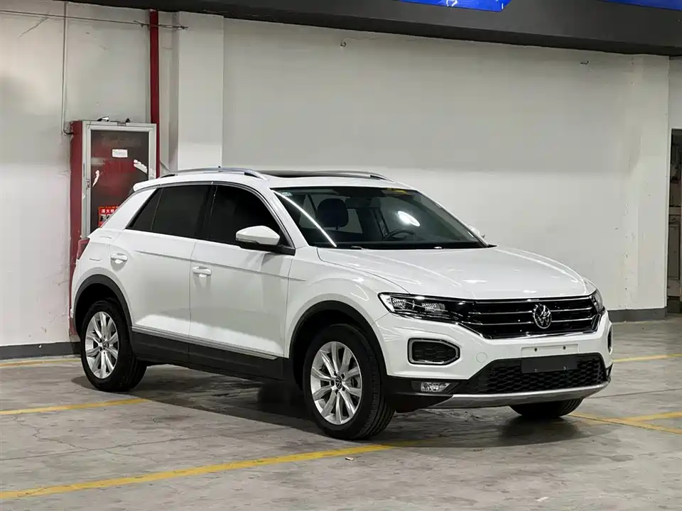 Volkswagen T-ROC exploring Songs