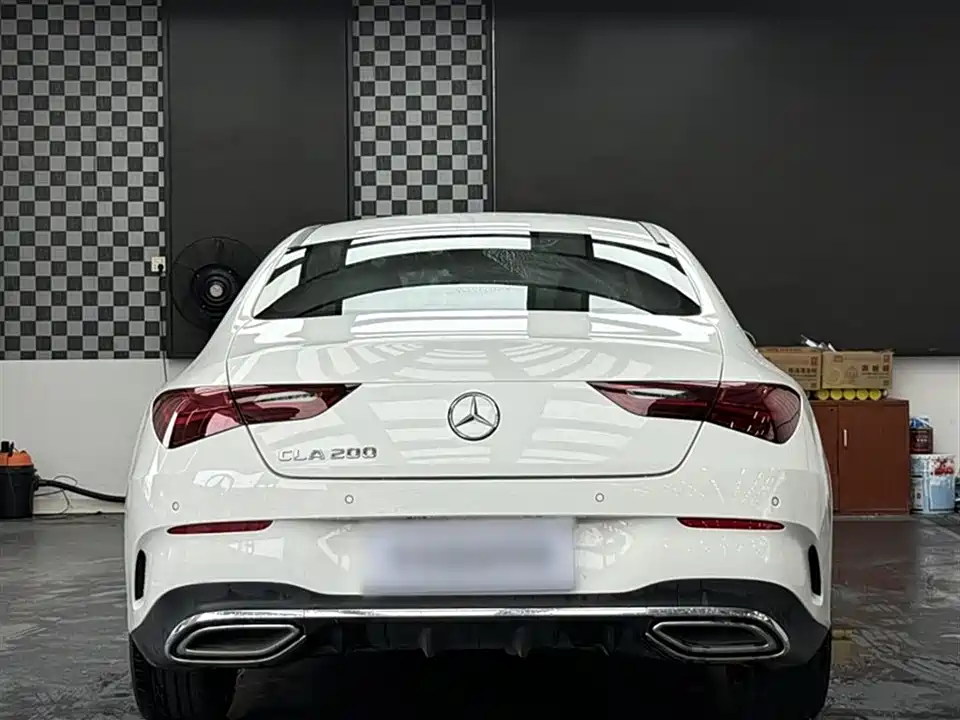 Mercedes-Benz CLA