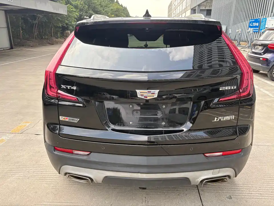 Cadillac XT4