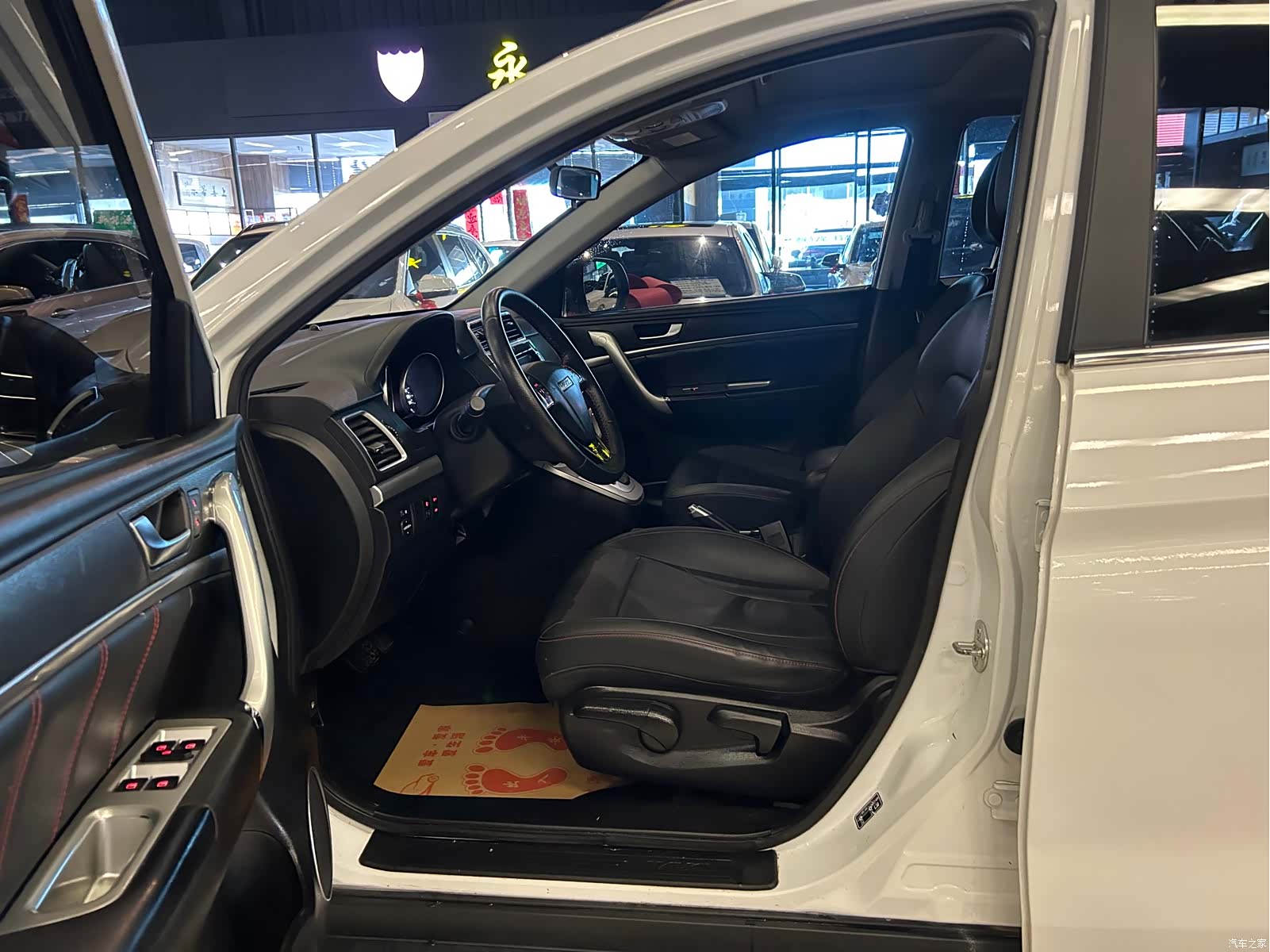Haval M6, 2021 все фото