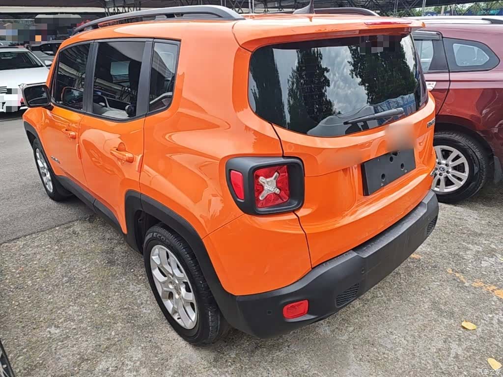 Jeep Renegade, 2016 все фото