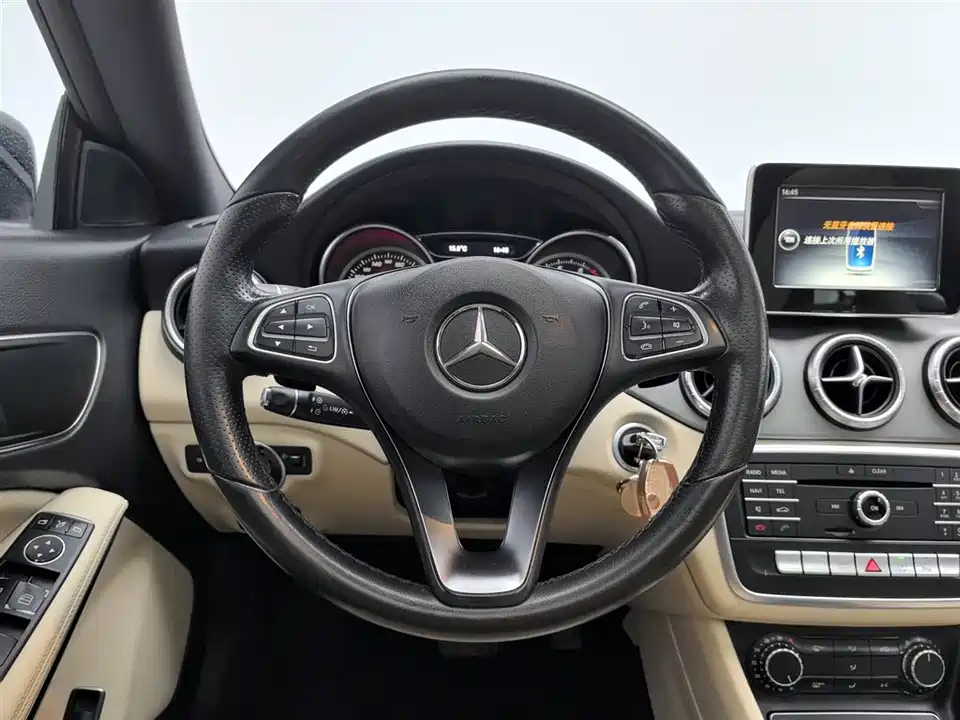 Mercedes-Benz CLA