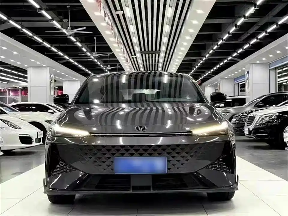 Changan UNI-V
