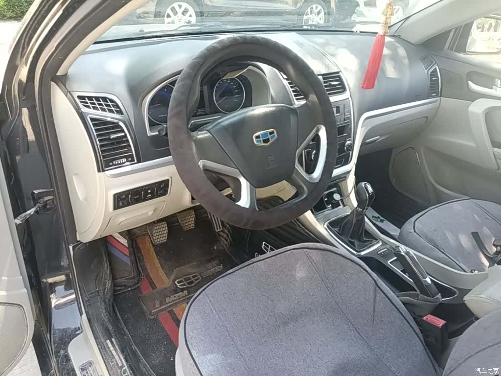 Geely Emgrand, 2015 17