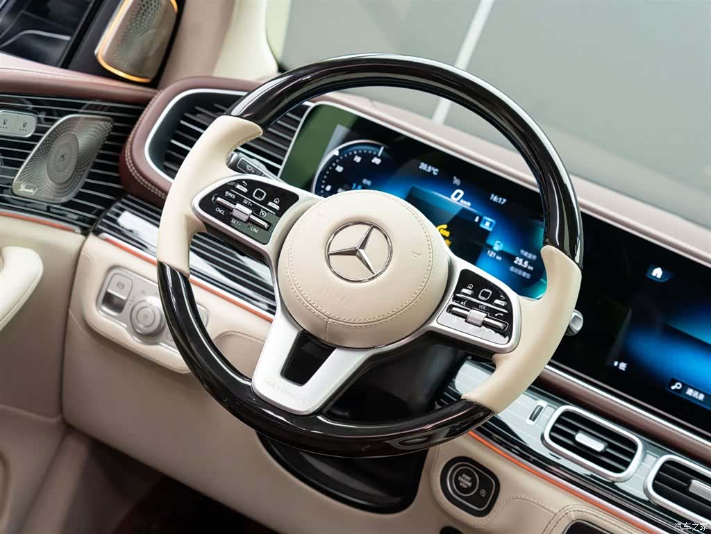 Mercedes-Benz GLS, 2023 16