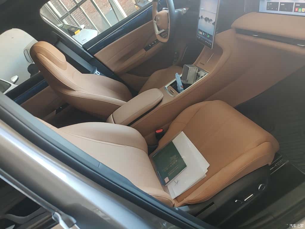 Geely Galaxy L7, 2025 25