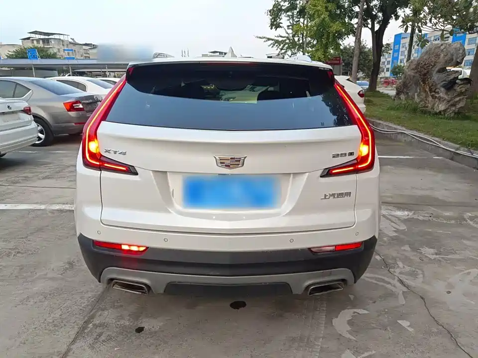 Cadillac XT4