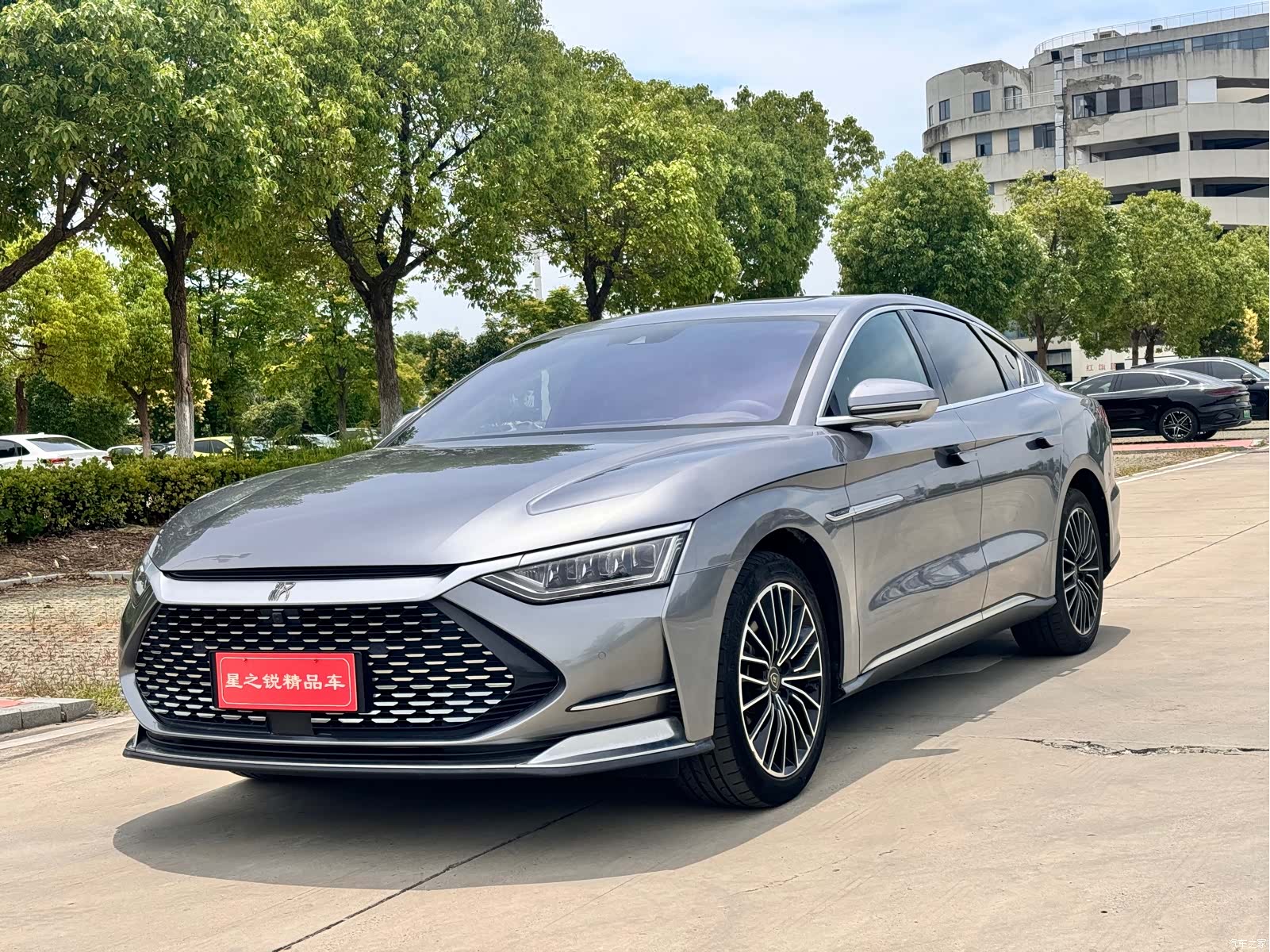 BYD Han, 2022 1