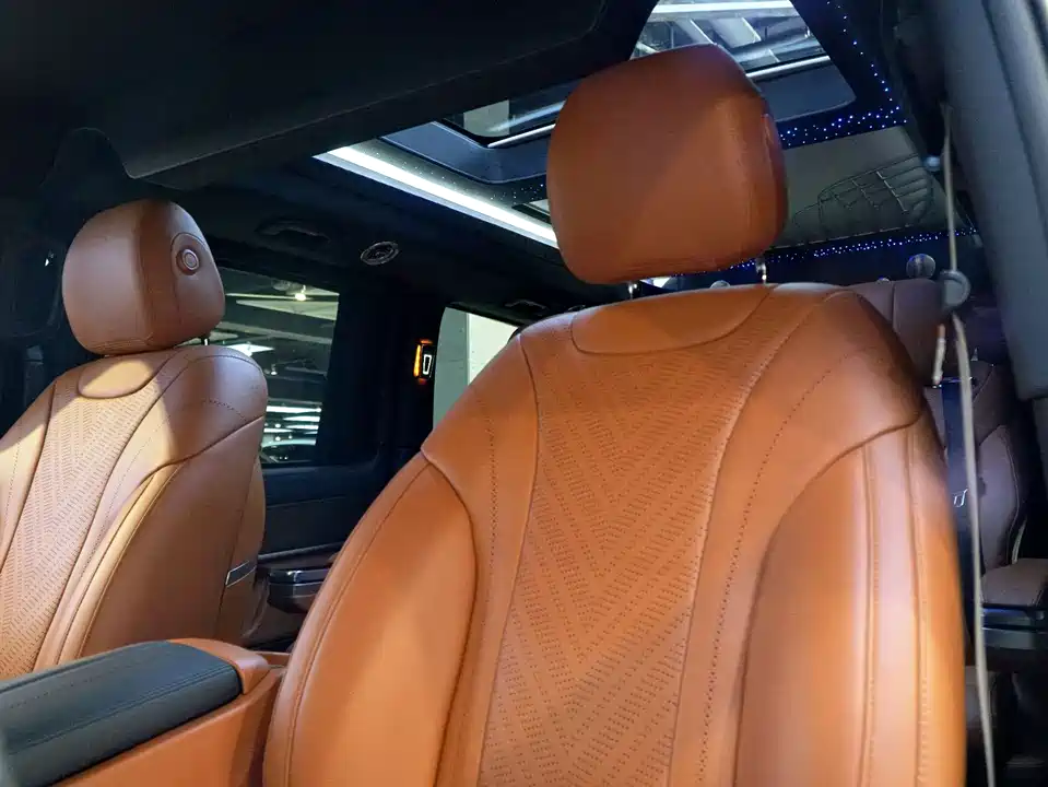 Mercedes-Benz V-class