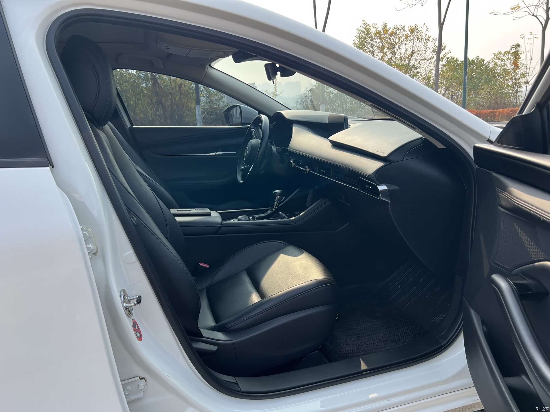 Mazda Mazda3, 2021 10