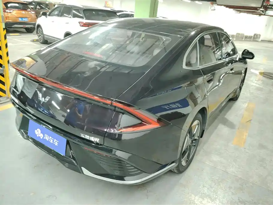 Wuling Wuling Starlight