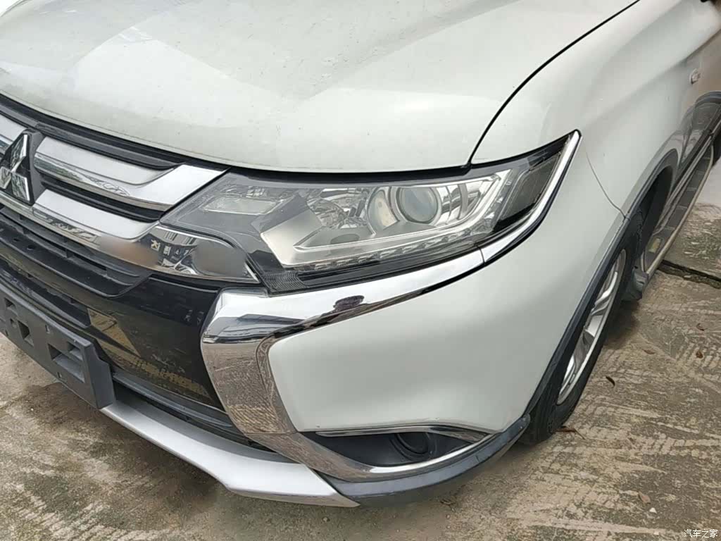 Mitsubishi Outlander, 2016 24
