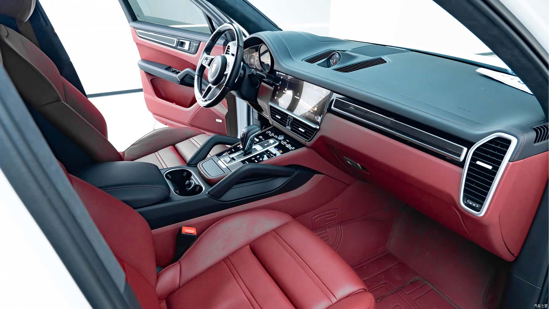 Porsche Cayenne, 2023 14