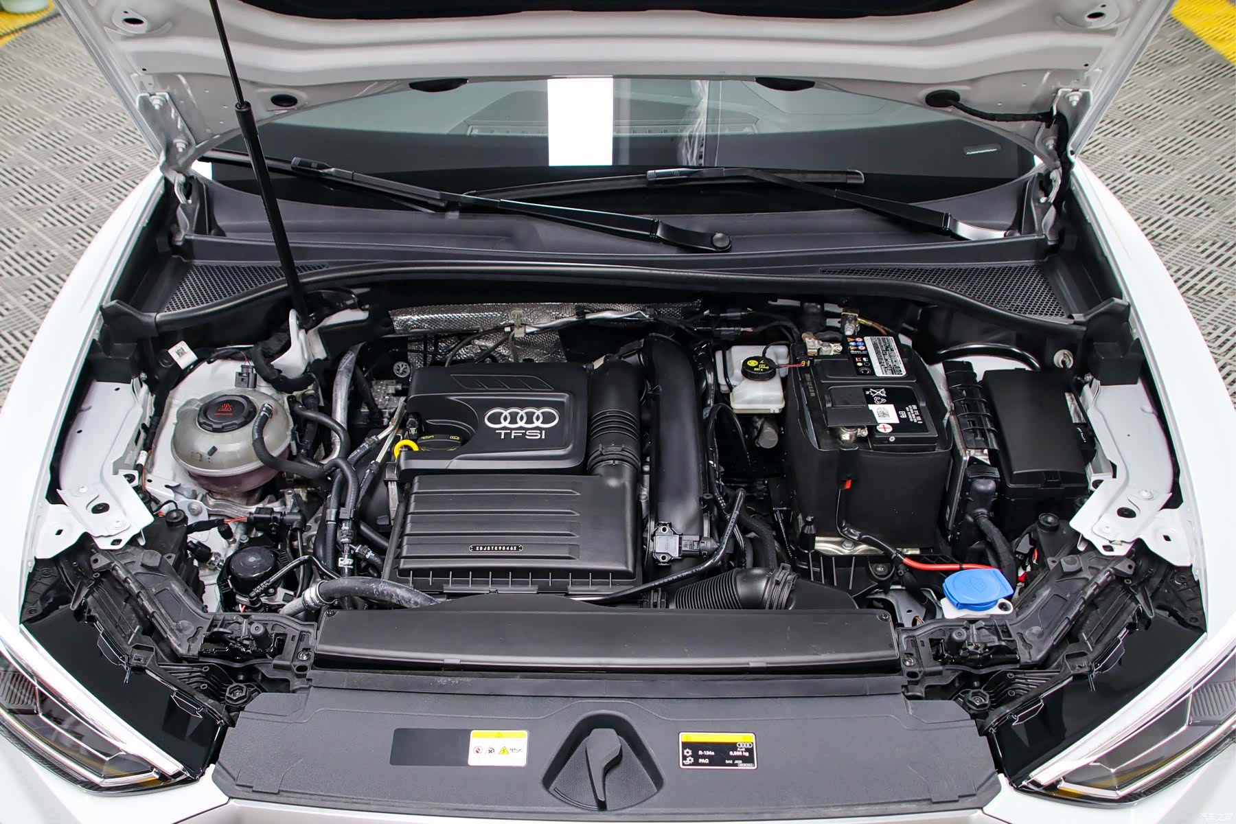 Audi Q3, 2023 19