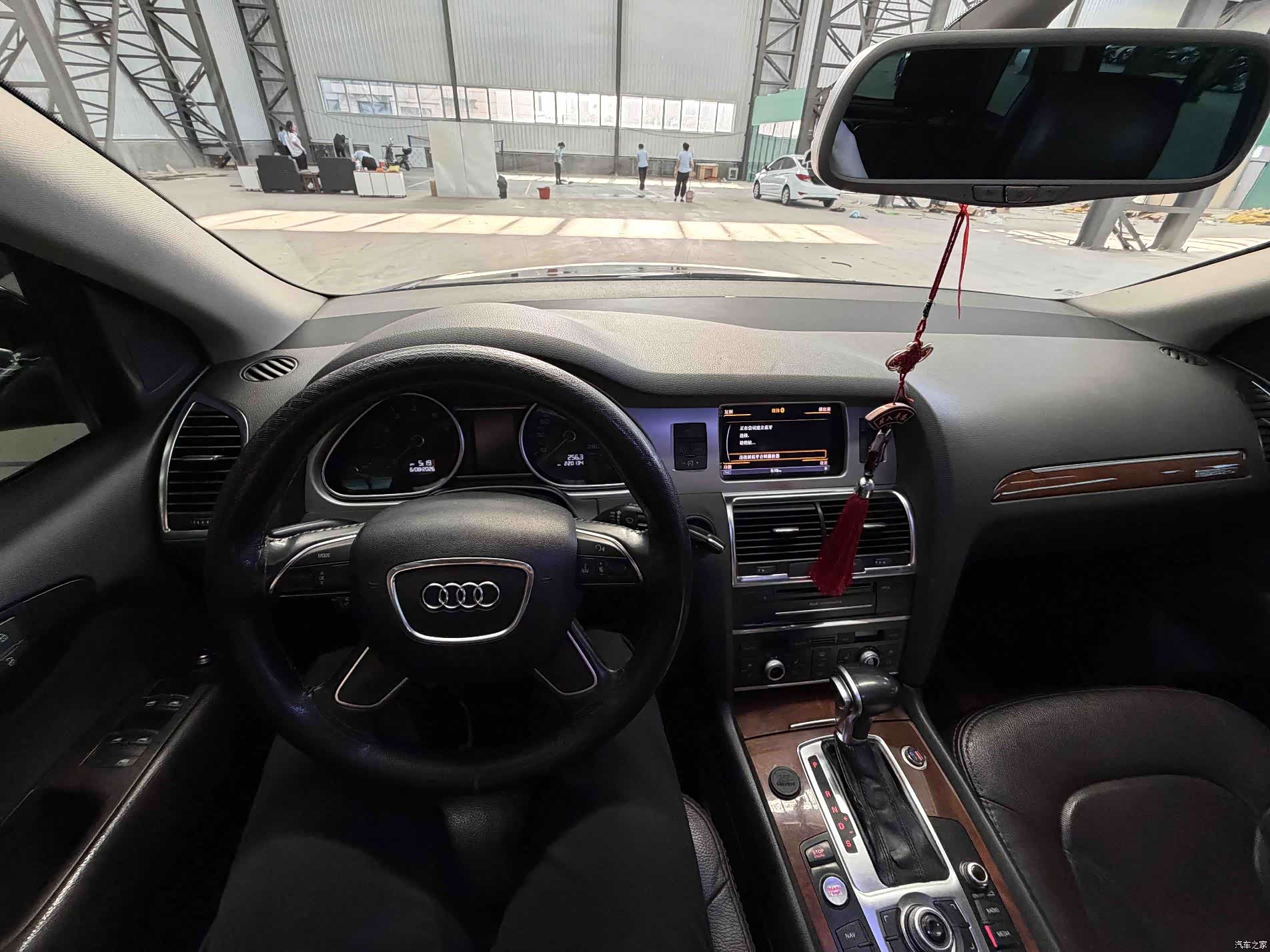 Audi Q7, 2013 13