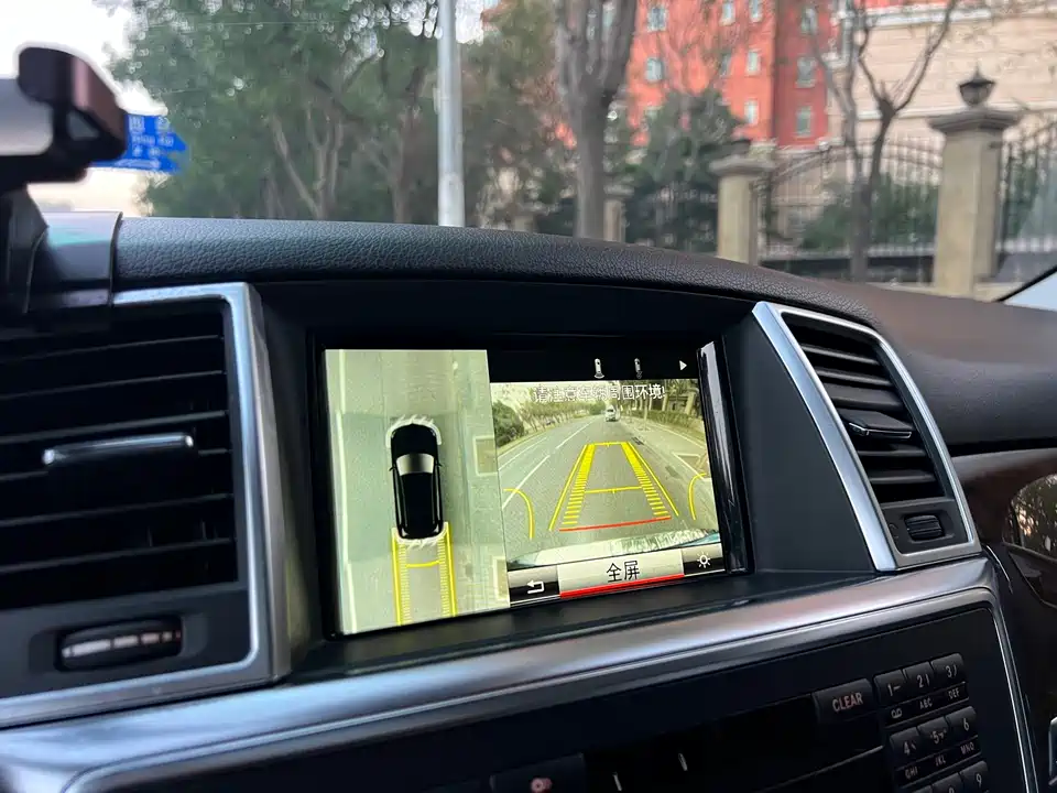 Mercedes-Benz M class