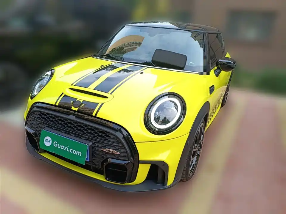 MINI JCW