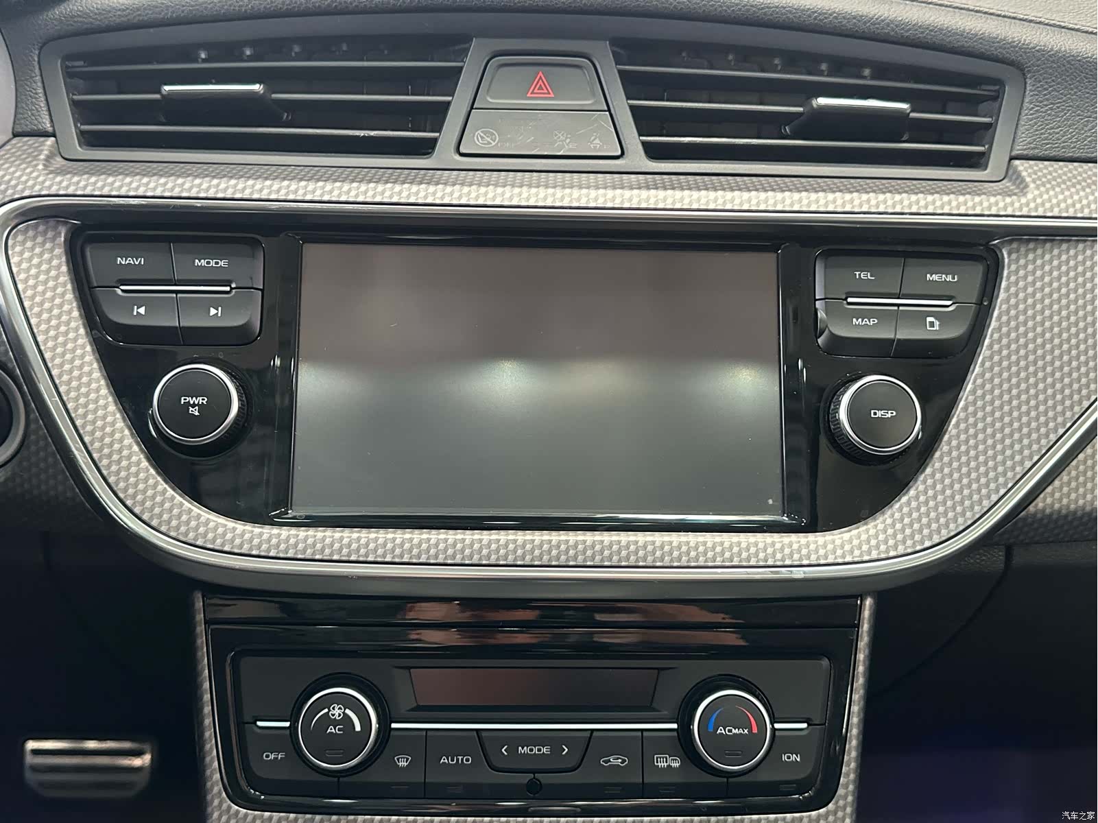 Geely Emgrand, 2017 15