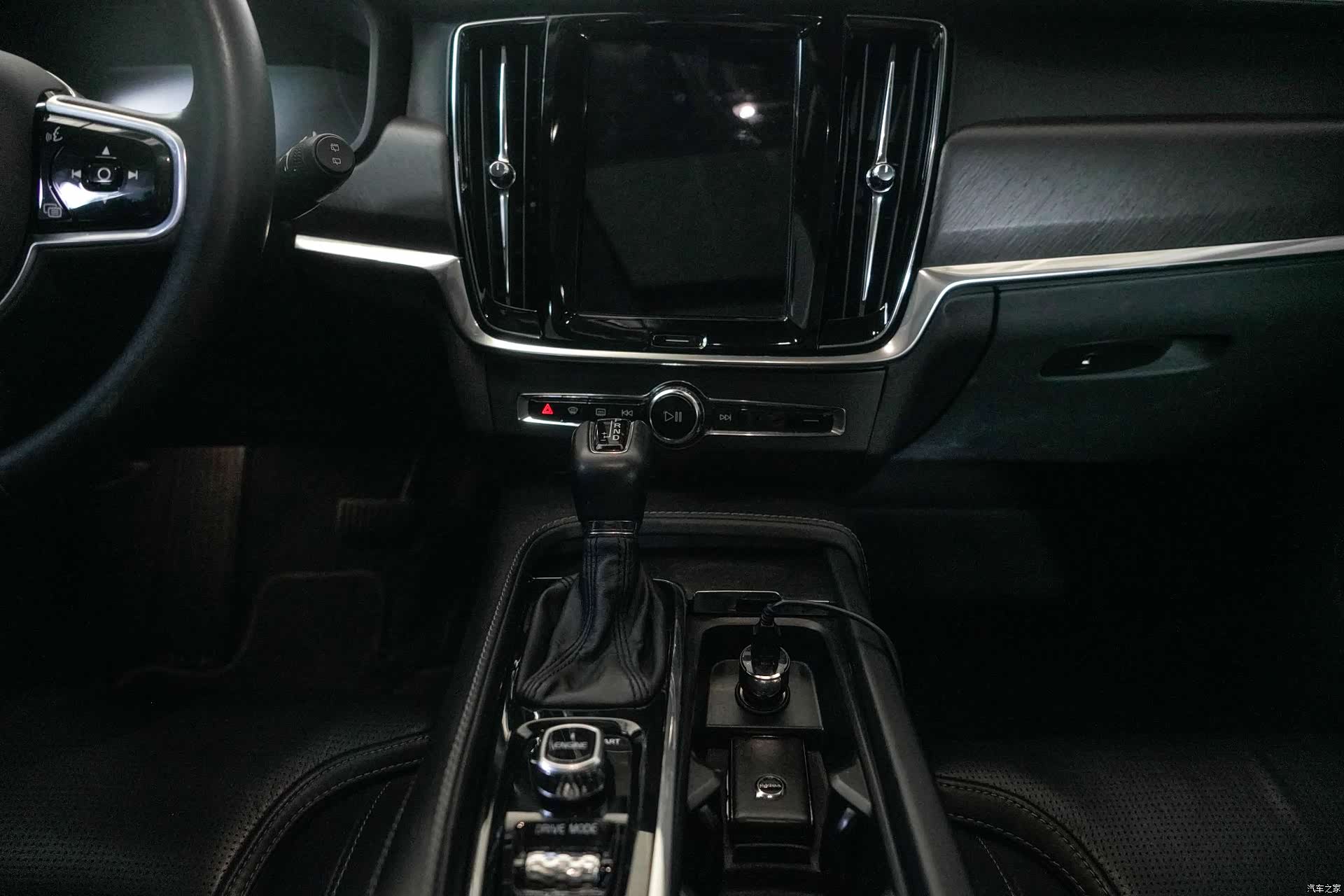 Volvo V90, 2017 13