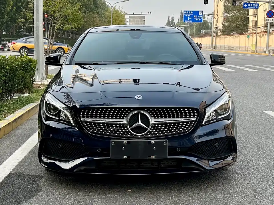 Mercedes-Benz CLA