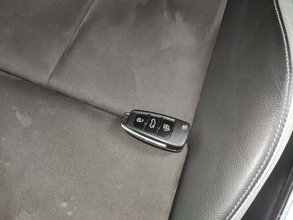 Audi Q3, 2021 9