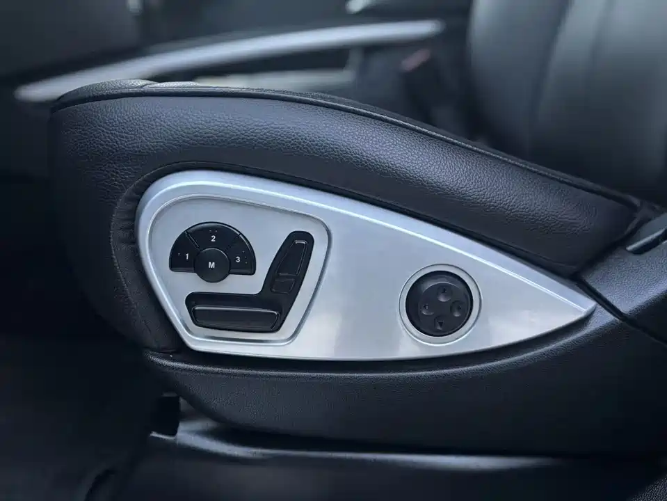 Mercedes-Benz GL grade